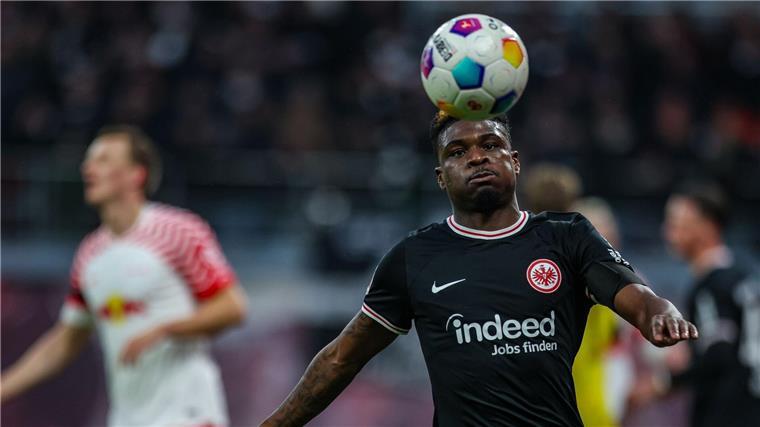 Der geplante Wechsel von Frankfurts Junior Dina Ebimbe zur AS Monaco ist geplatzt.