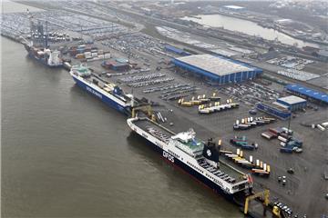 Der Hafen von Cuxhaven wird von NPorts betrieben.
