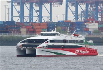 Der „Halunder Jet“ fährt ab heute wieder zwischen Hamburg, Cuxhaven und Helgoland.