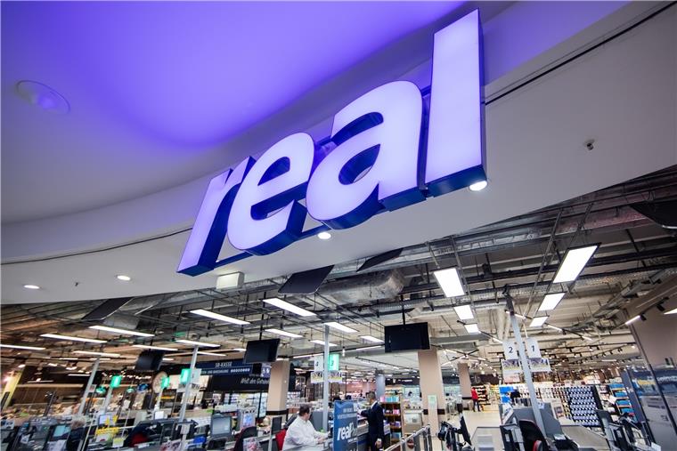 Der Handelskonzern Metro hat die Supermarktkette Real verkauft.