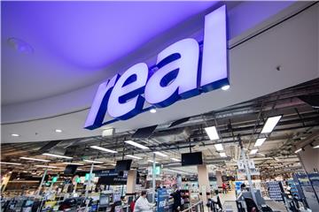 Der Handelskonzern Metro hat die Supermarktkette Real verkauft.