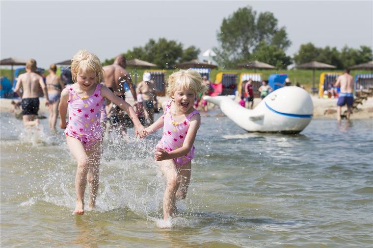 Butjadingen: Rekordbesuch in der Nordsee-Lagune Der heiße Sommer bescherte der Nordsee-Lagune in diesem Jahr mehr Besucher als je zuvor.