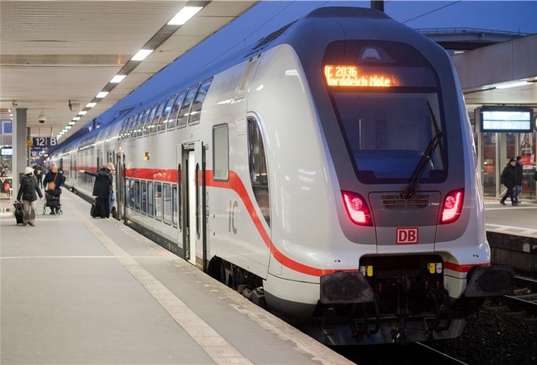 Der IC 2 der Deutschen Bahn steuert ab 2021 Bremerhaven an.