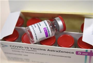 Ampullen AstraZeneca-Impfstoffs im Foch-Krankenhaus in Suresnes zu Beginn der Corona-Impfkampagne für das Gesundheitspersonal. 