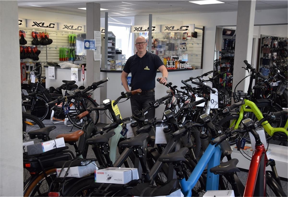 Lust auf Fahrradfahren steigt enorm Der Inhaber von Fahrrad Bauer, Matthias Bauer, ist froh über den kurzfristigen Verkaufsboom.