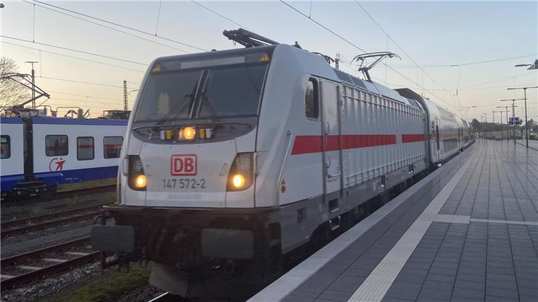 Der Intercity ist zwischen Bremerhaven und Köln mit einem modernen Doppelstock-Fuhrpark unterwegs.