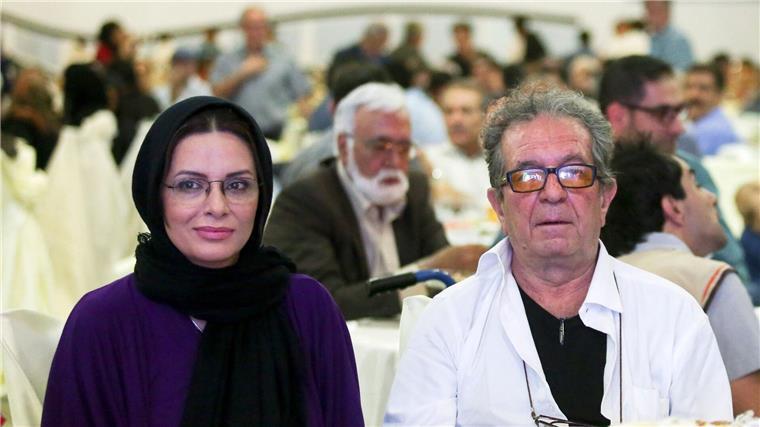 Der iranische Filmregisseur Dariusch Mehrdschui und seine Frau Wahideh Mohammadifar wurden beigesetzt.