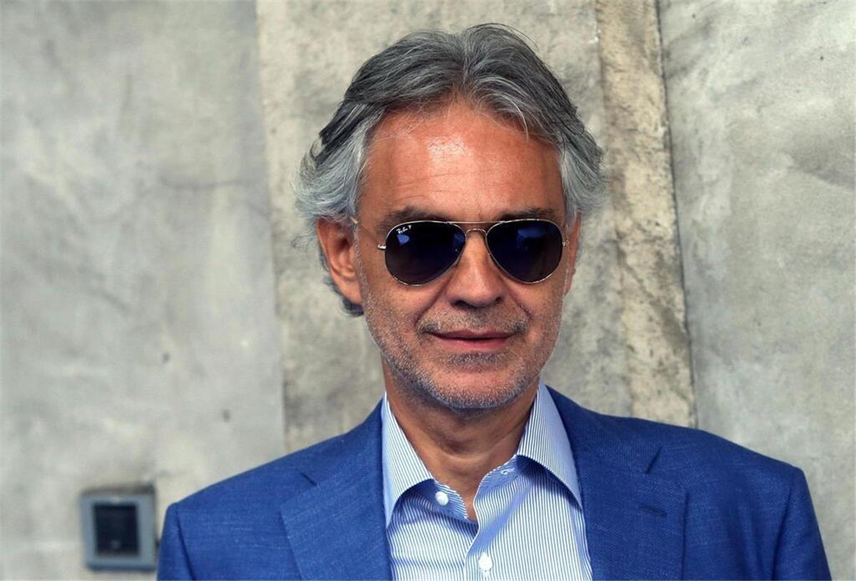 Bocelli mag sich keine Gedanken über eigenen Abschied machen Der italienische Sänger Andrea Bocelli denkt lieber ans Leben als an den Tod.