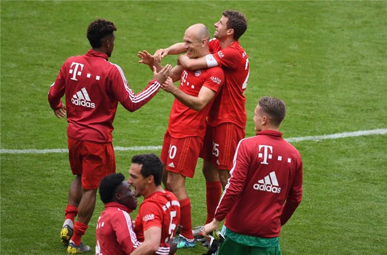 Bayern München wird souverän Meister Der Jubel in München ist groß: Die Bayern sind erneut