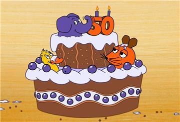 Der kleine Elefant, die Maus und die Ente sitzen auf einer Torte - am 5. Januar 2025 hat der Elefant seinen 50. Geburtstag. (Bild: WDR)