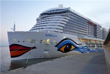Das Kreuzfahrtschiff "AIDAnova"