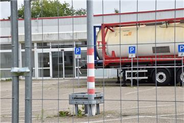 Der leerstehende Kaufland-Markt in Nordenham steht seit Monaten der Ungewissheit zum Verkauf