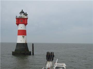 Der Leuchtturm "Roter Sand" soll saniert werden, allerdings nicht in diesem Sommer.