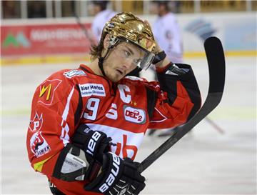 Der Mann mit dem goldenen Helm: Marian Dejdar trug ihn 2014 gegen Landshut.