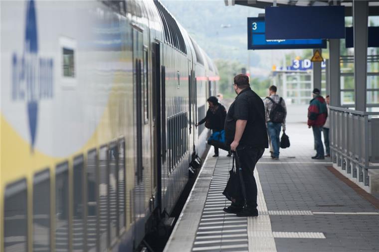 Der Metronom wird ab Ende 2018 nicht mehr zwischen Hamburg und Cuxhaven verkehren.