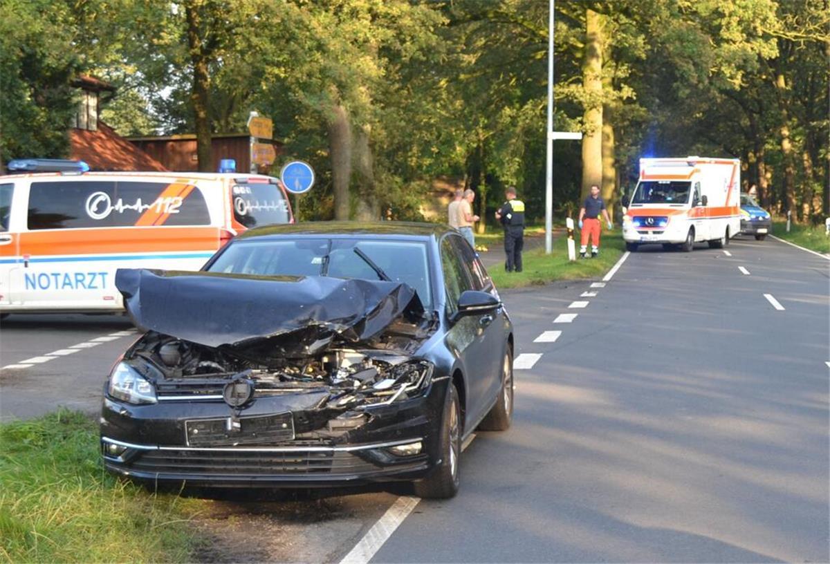 Motorradfahrer (32) stirbt bei schwerem Verkehrsunfall nahe Visselhövede Der Motorradfahrer wurde bei dem Unfall so schwer verletzt, dass er noch an der Unfallstelle verstarb.