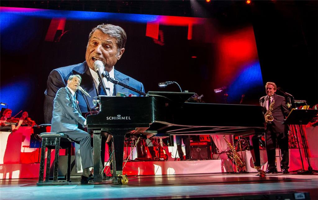 Der Musiker Udo Jürgens tritt am 31.10.2014 in Stuttgart auf im Rahmen der Tourn...
