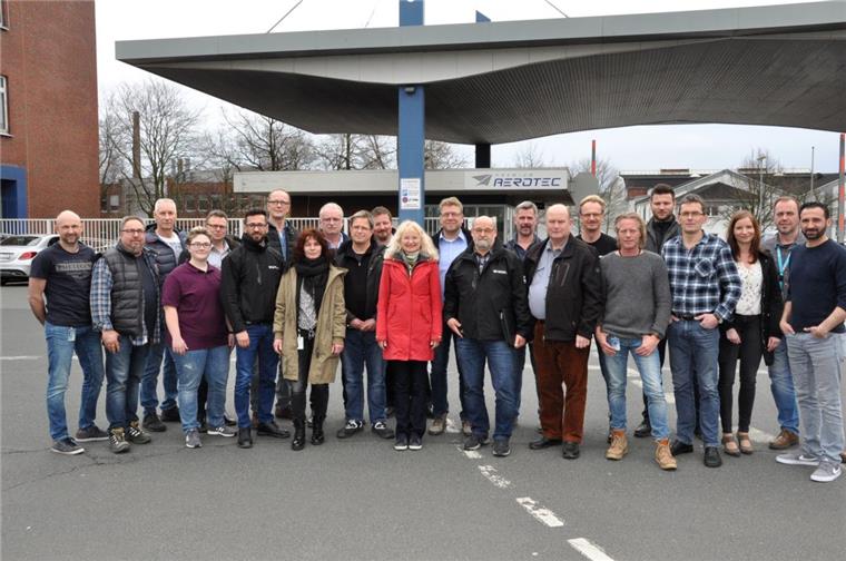 Auch der neue Betriebsrat von Premium Aerotec kämpft für die Leiharbeiter Der neue Betriebsrat von Premium Aerotec in Nordenham.