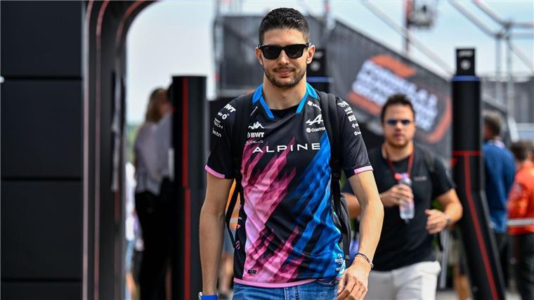 Hülkenbergs Haas-Team verpflichtet Ocon als neuen Fahrer Der neue Haas-Pilot: Esteban Ocon kommt von Alpine.
