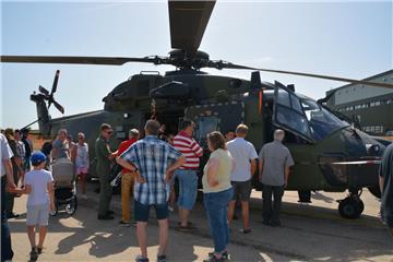 Der Neue in Nordholz: Der Hubschrauber NH 90 oder &quot;Sea Lion&quot; soll ab E...