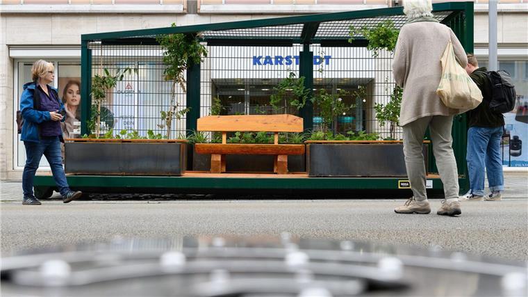 Der neue Klimacontainer in Göttingen soll unter anderem Schatten spenden und für Kühlung sorgen.