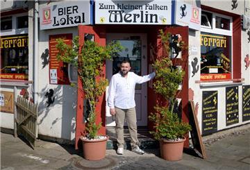 Ferouf besim von der Ferrarikneipe