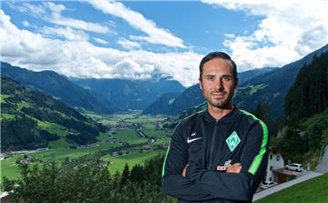 Der neue starke Mann: Erstmals ist Alexander Nouri als Cheftrainer für eine komplette Saisonvorbereitung bei Werder verantwortlich. Sein größter Wunsch: ein Mittelstürmer soll noch verpflichtet werden.
