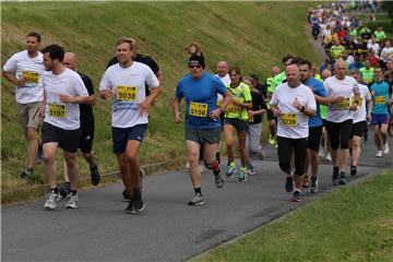 Der Nordsee-Firmenlauf in Blexen gehört zu den beliebtesten Laufveranstaltungen in der Wesermarsch.