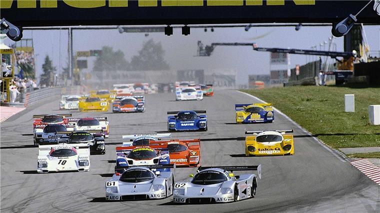 100 Jahre Nürburgring - Doku zur Geschichte der Kultstrecke Der Nürburgring - ein 100 Jahre alter Mythos.