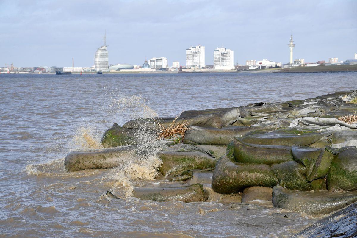 Der Offshore-Terminal in Bremerhaven steht weiter in den Sternen.