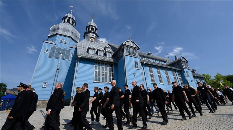 Der Ort Clausthal-Zellerfeld feiert gleichzeitig den Zusammenschluss seiner Stadtteile vor 100 Jahren.