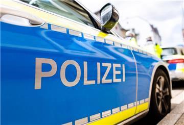  Streifenwagen der Polizei 