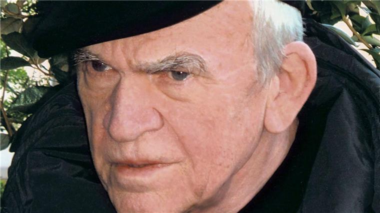 Der Romanautor Milan Kundera starb am 11. Juli 2023 im Alter von 94 Jahren.