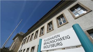 Der Schaden durch den Brand ist dem Flughafen zufolge gering. (Archivbild)