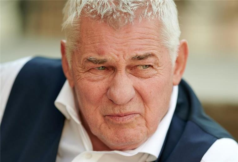 Der Schauspieler Heinz Hoenig liegt nach Angaben seiner Ehefrau im künstlichen Koma (Archivbild).