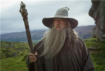Der Schauspieler Ian McKellen als Gandalf in einer Szene des Kinofilms „Der Hobbit - Eine unerwartete Reise“.