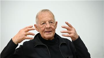 Der Schauspieler Rold Becker feiert am 31. März seinen 90. Geburstag. 