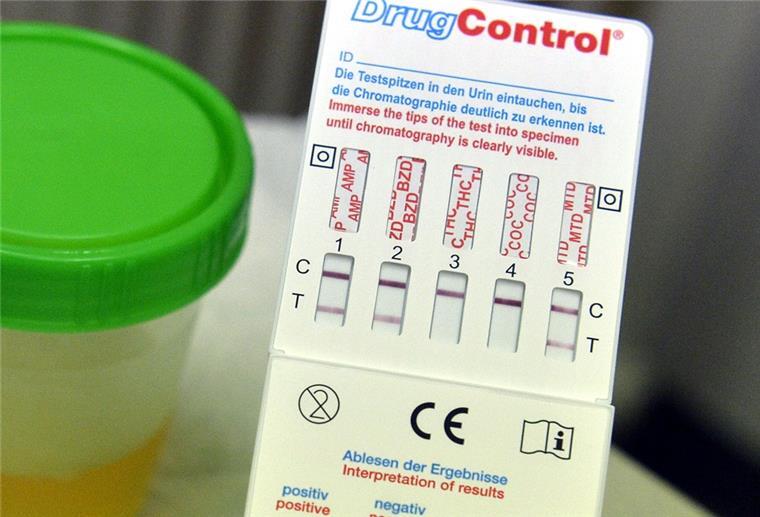 Autofahrer zum wiederholten Mal unter Drogenverdacht Der Schnelltest der Polizei zeigte an, dass der 34-Jährige Drogen konsumiert hatte.