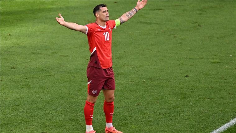 Der Schweizer Granit Xhaka ist enttäuscht.
