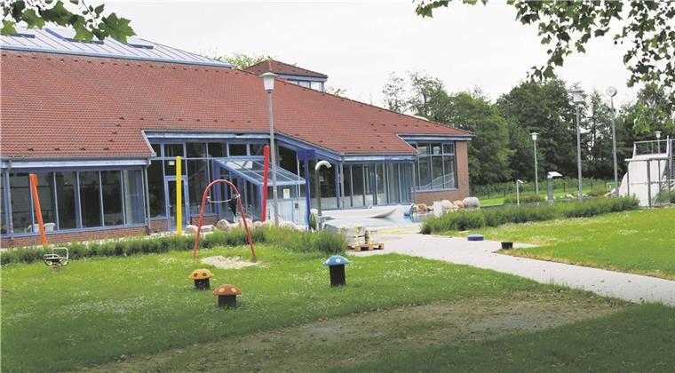 Der Schwimmbus der Gemeinde Loxstedt fährt ab dem 30. September jeden Donnerstag nach Nordenham zum Freizeitbad Störtebeker.
