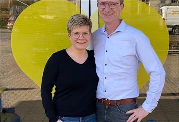 Der selbstständige Edeka-Kaufmann Hergen Ulken und seine Frau Vanessa Kirschke-Ulken übernehmen den neuen Edeka-Markt in Rodenkirchen.
