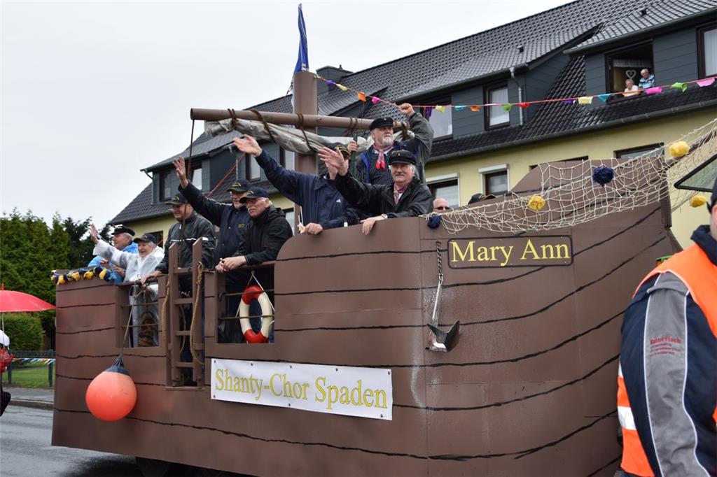 Der Shanty-Chor Spaden segelte mit seinem Schiff auf Platz eins