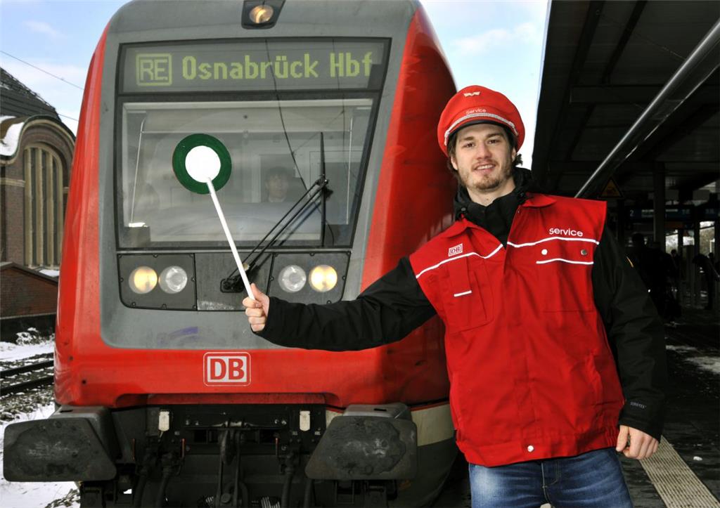 Der Sonderzug nach Landshut für die Fans der Fischtown Pinguins. Marian Dejdar  ...