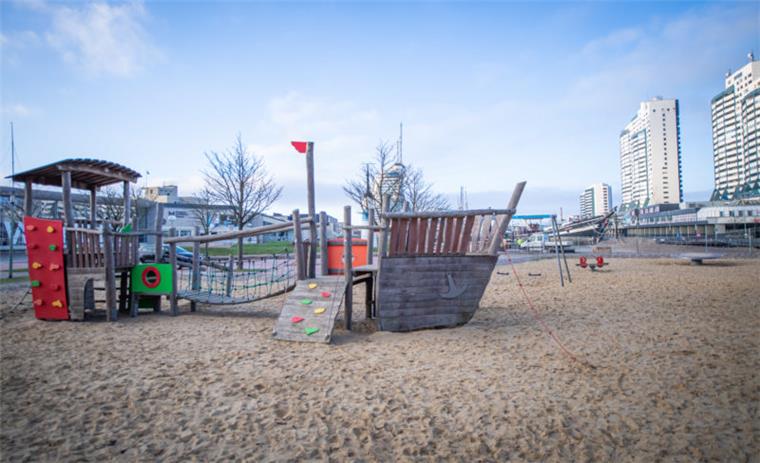 Spielplatz neben der "Seute Deern" wird nicht gesperrt Der Spielplatz neben dem künftigen Abwrackplatz der "Seute Deern" in Bremerhaven wird nicht gesperrt.