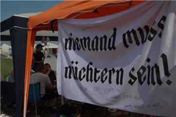 Der Spruch ist für viele Festival-Besucher Programm.