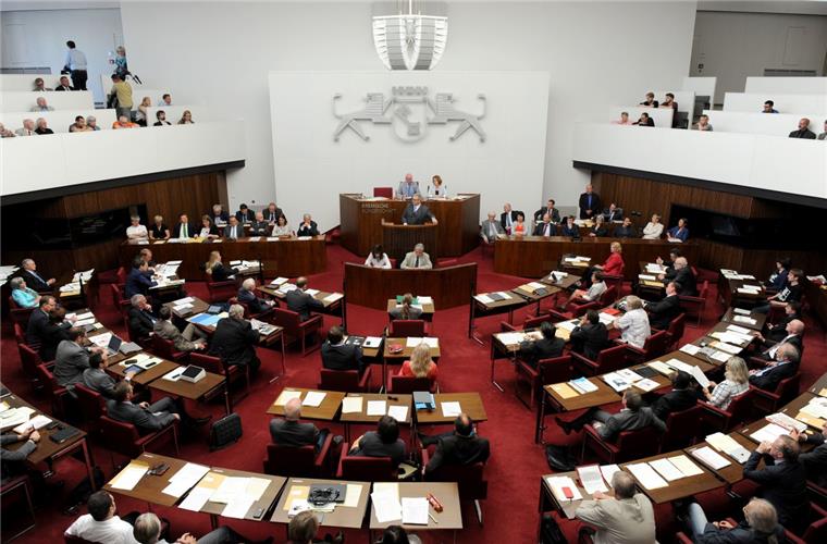 Rüffel für Senat: Der Staatsgerichtshof hat die Rechte der Bürgerschaftsabgeordneten gestärkt. Bei Anfragen habe der Senat umfassend zu antworten