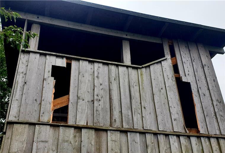 Flögeln: Vandalismus am Aussichtsturm Der Aussichtsturm am Flögelner See.