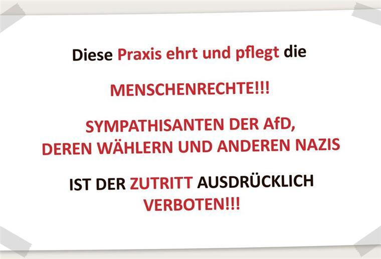 Der Stein des Anstoßes: Mit diesem Plakat hat der Geestensether Landarzt Dr. Jörg Topnik für Aufsehen gesorgt.