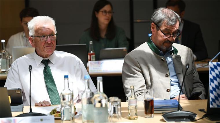 Streit um Stromreform: Im Norden günstiger als im Süden? Der Süden lehnt die Forderung ab.