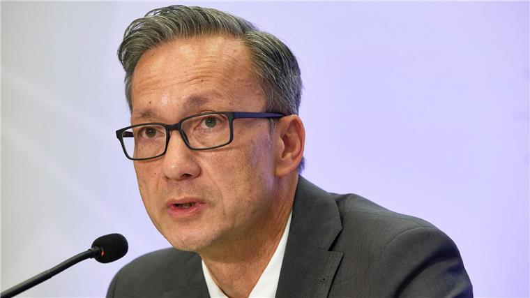 20-Jähriger soll Kind im Internet zum Suizid gedrängt haben Der Täter suchte sich verzweifelte Kinder im Internet, sagte Polizeipräsident Falk Schnabel.